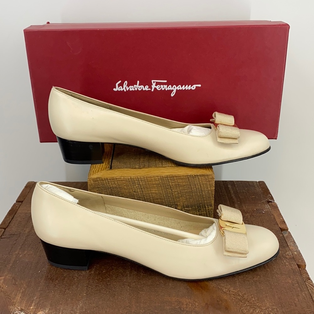 Ferragamo cream kitten heels